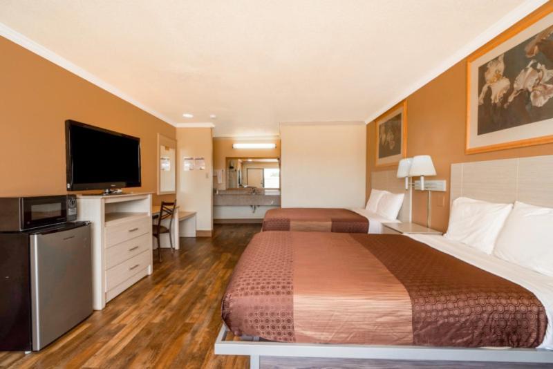 River Valley Motor Inn La Grange Bagian luar foto